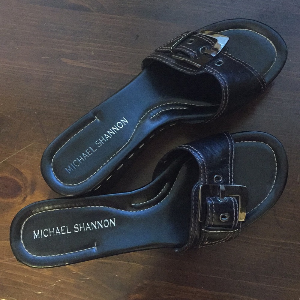 Michael Shannon size 8 sandal